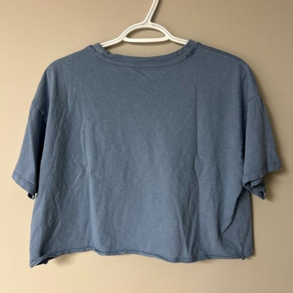 American Eagle Blue Cropped T-Shirt - Picture 3 of 4